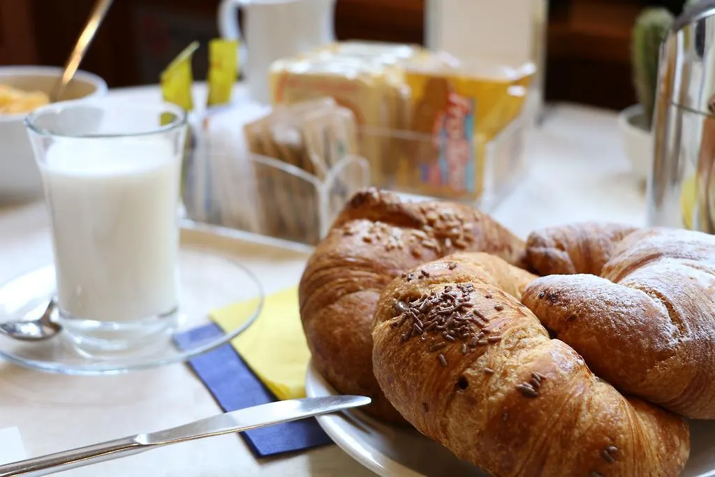 Hotel Piacenza Milan