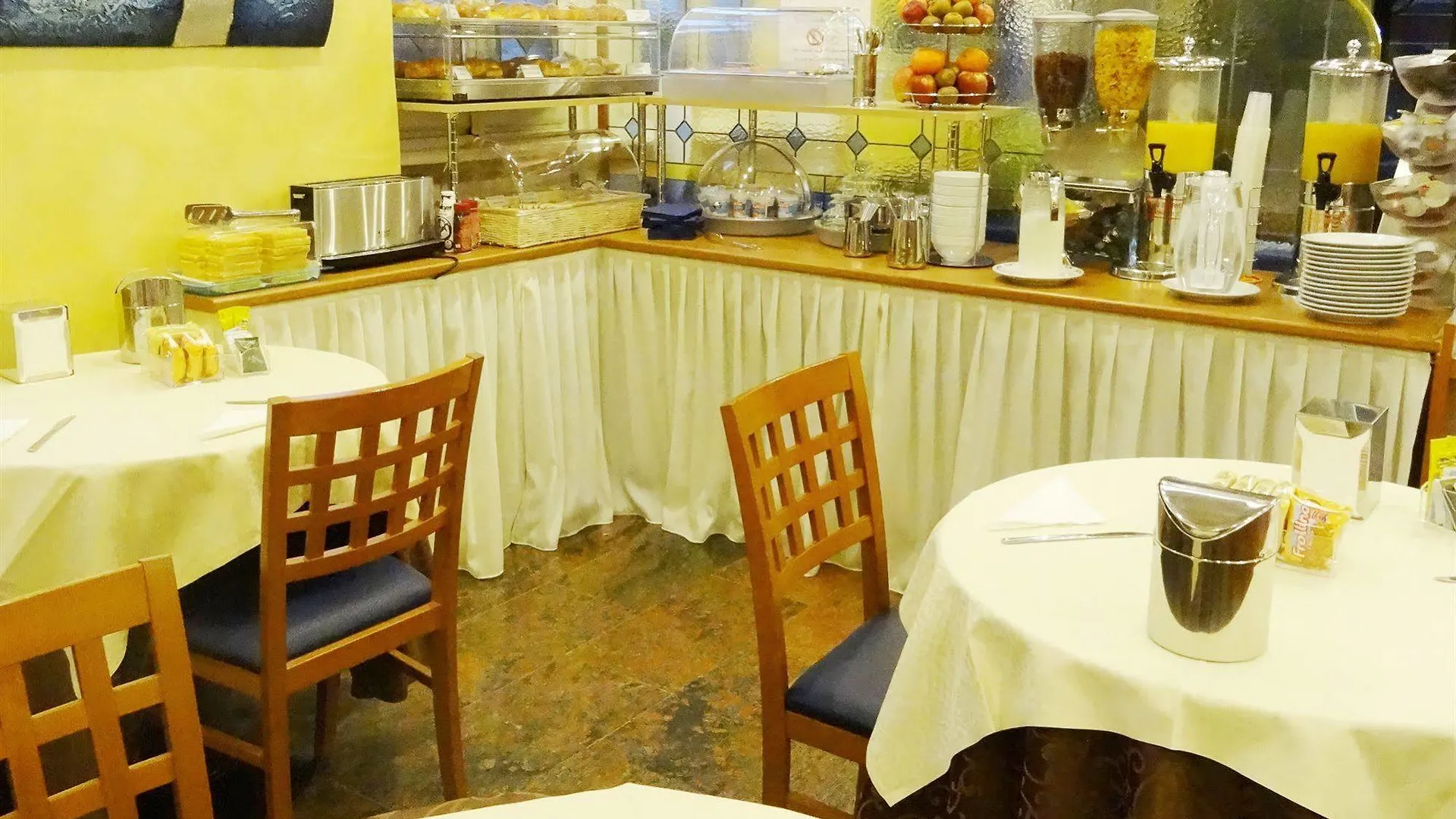 Hotel Piacenza Milan