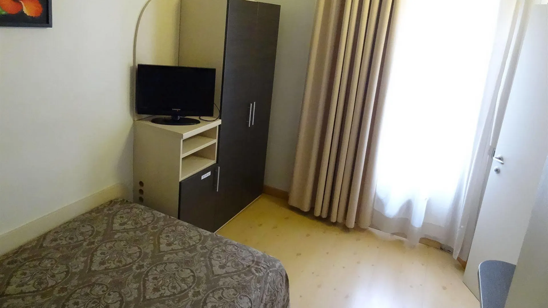 Hotel Piacenza Milan 3*,  Italy