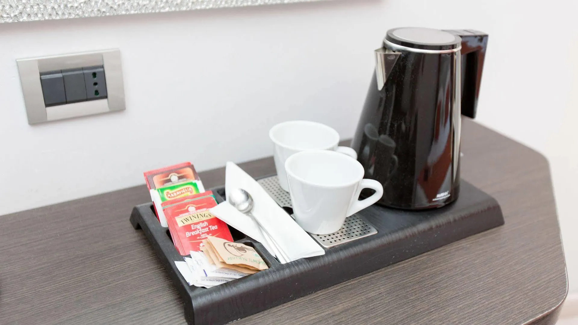 ***  Hotel Piacenza Milan Italy