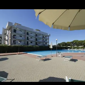 https://appartamento-con-piscina-san-vincenzo.it-tuscanyhotel.com