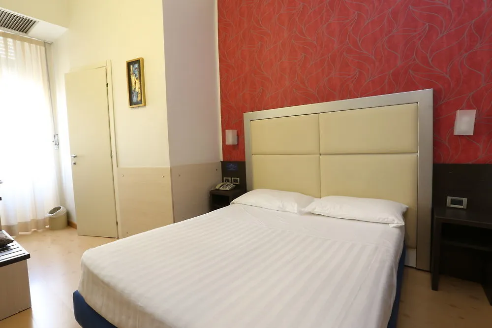 מילאנו Hotel Piacenza